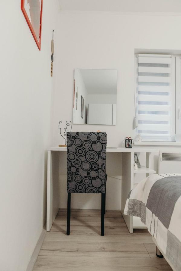 Appartement Holy à Ðakovo Extérieur photo